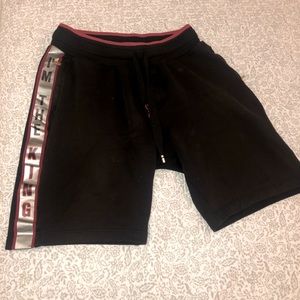 Dolce & Gabbana men’s Black I’m the king Shorts